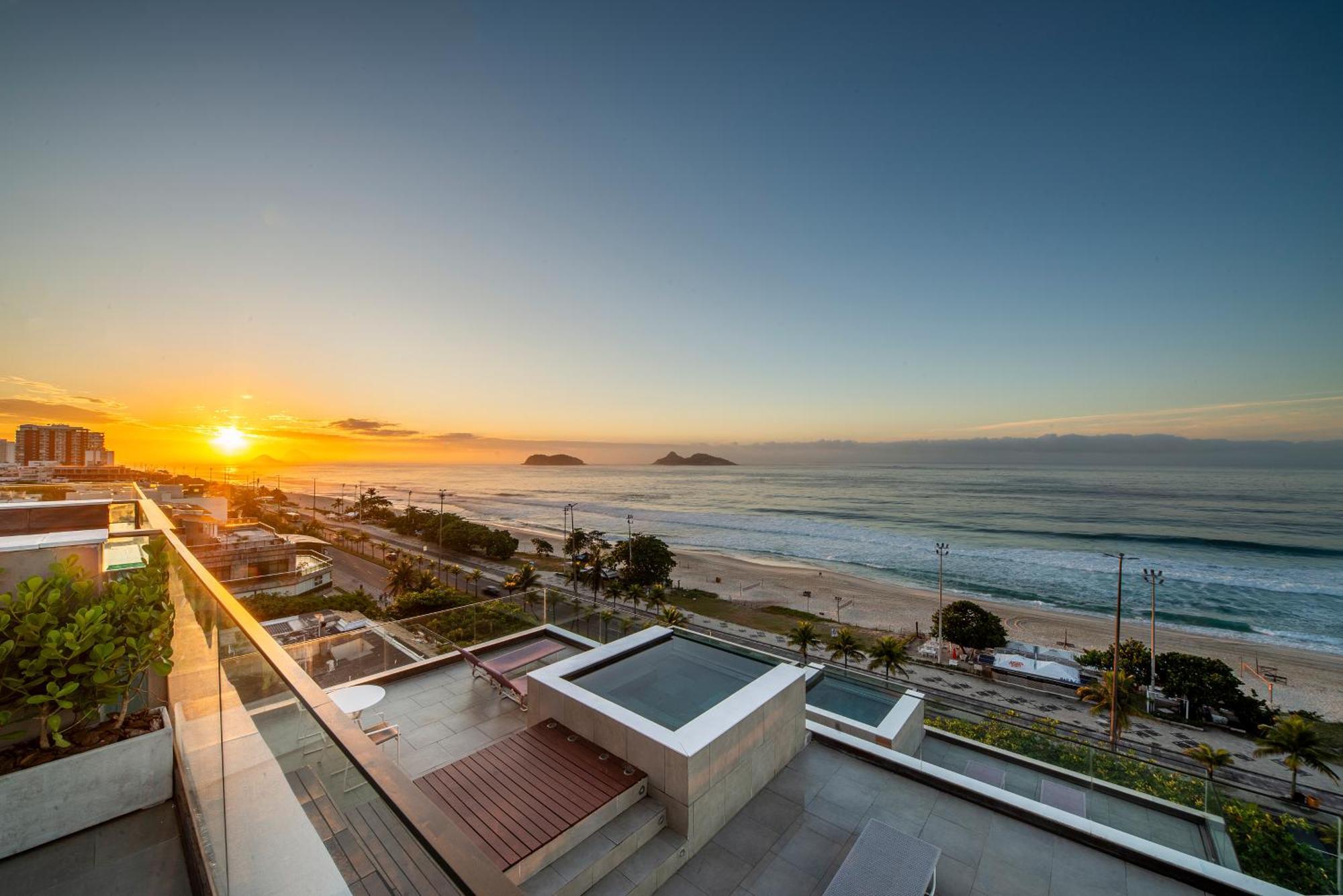 Lifestyle Laghetto Collection Hotel ริโอเดจาเนโร ภายนอก รูปภาพ Sunset at the beach in Pimentel