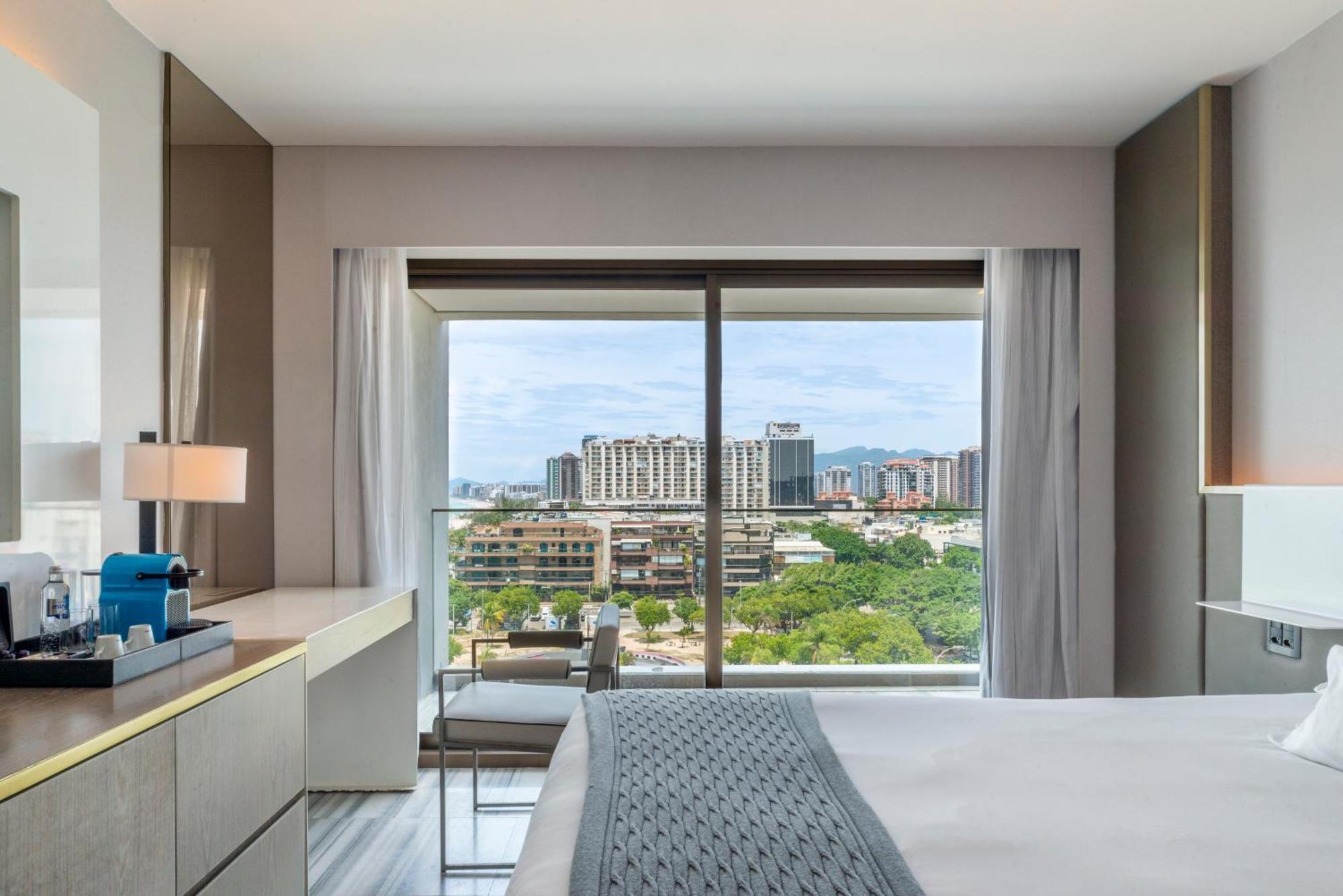 Lifestyle Laghetto Collection Hotel ริโอเดจาเนโร ภายนอก รูปภาพ A guest room at the Westin The Royal