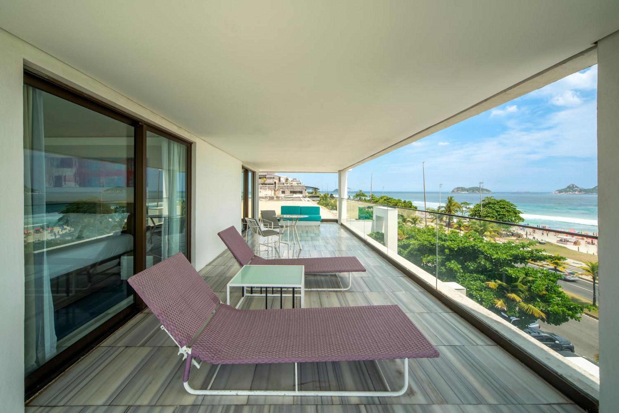 Lifestyle Laghetto Collection Hotel ริโอเดจาเนโร ภายนอก รูปภาพ A balcony